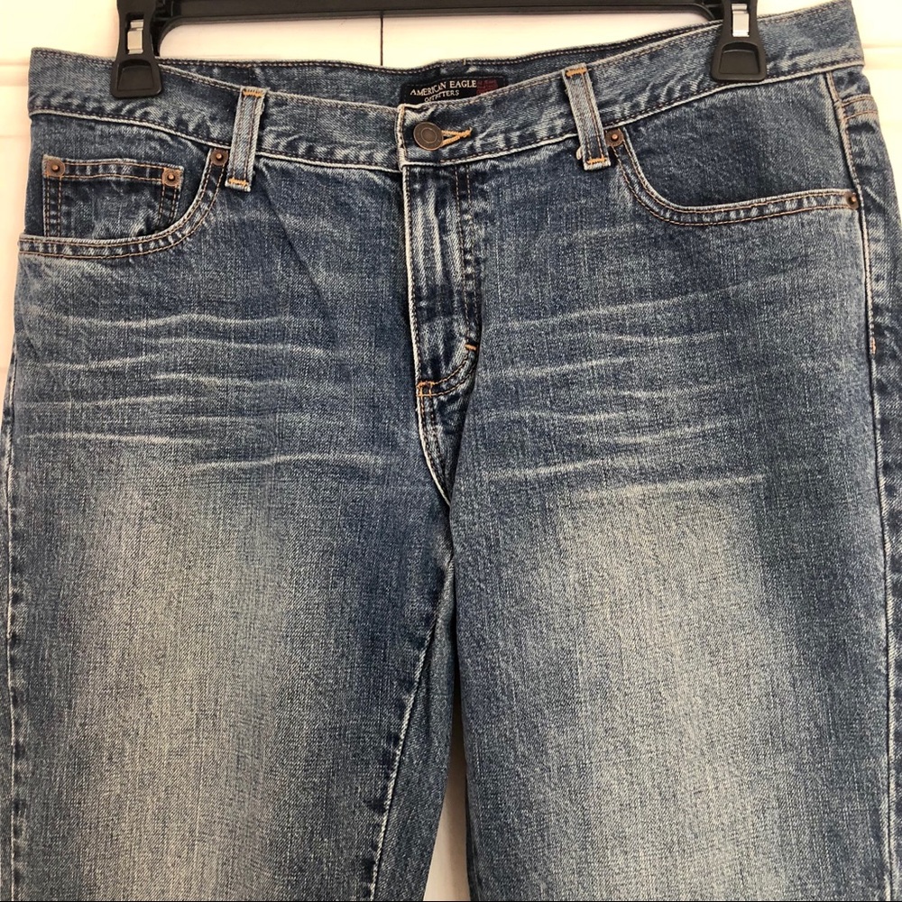 American eagle AE flare medium wash blue jeans